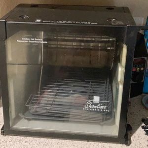 Showtime Rotisserie & BBQ